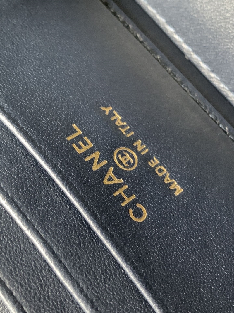 Ch**el cosmetic bags